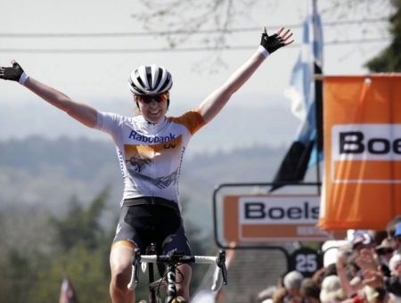 El equipo Rabo Liv Giant Women Cycling GSG ha ganado la carrera UCI mujer Flecha Valona