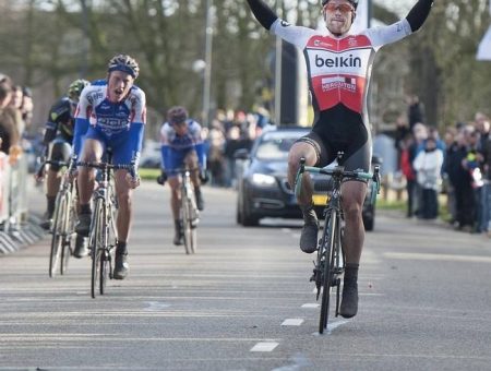 Roy Eefting del team olandese DJR GSG vince Omloop van de Houtse Linies