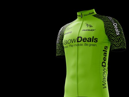 Giessegi and La Vos together with WaowDeals Pro Cycling team